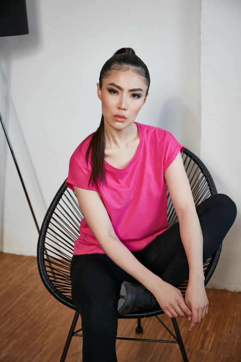 Ladies Extended Shoulder Tee