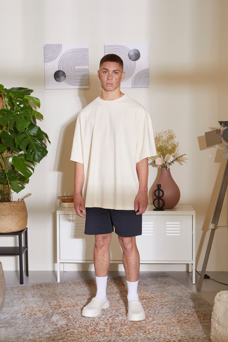 Huge Tee